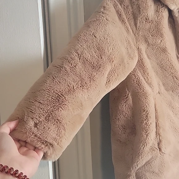 Zara-KIDS-Pink Faux Fur Hooded Coat-Size 9 - Picture 7 of 15